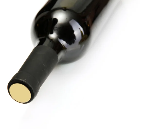 Flaska rött vin isolerad på vitt — Stockfoto