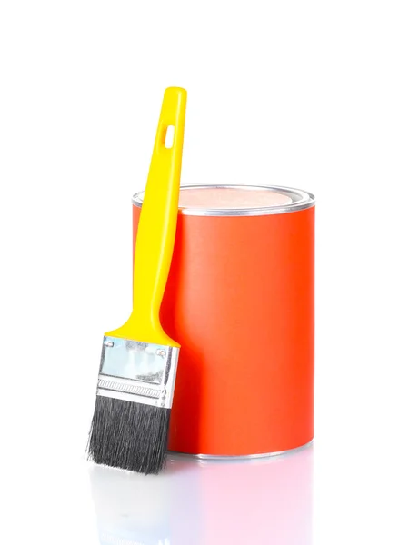 Can of paint with paintbrush isolated on white close-up — Stock Photo, Image