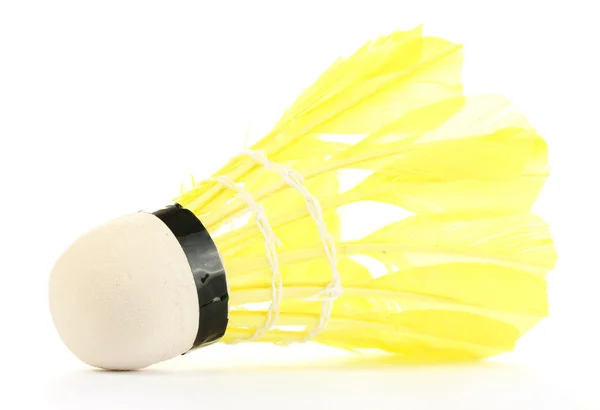 Amarelo pena shuttlecock isolado no branco — Fotografia de Stock