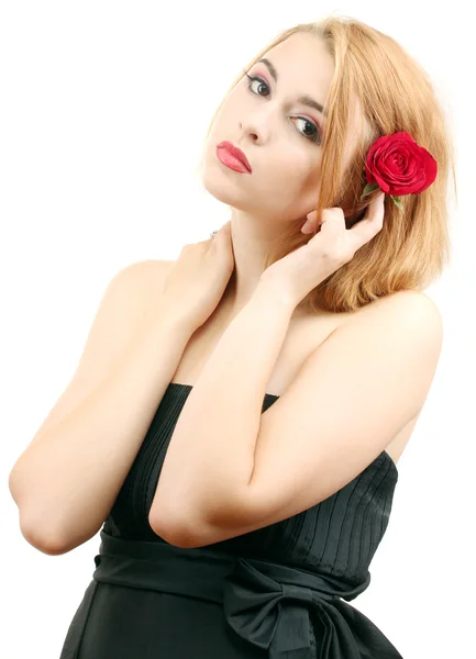 赤いバラとセクシーな若い女性の肖像画 — ストック写真
