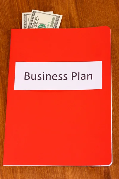 Κόκκινο φάκελο με το επιχειρηματικό — Φωτογραφία Αρχείου