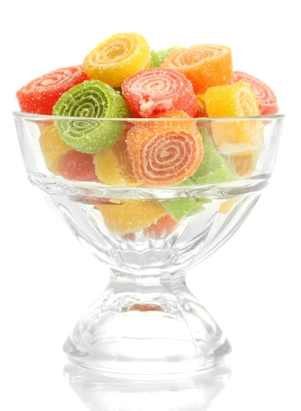 Coloridos caramelos de gelatina en cuenco de vidrio aislado en blanco —  Fotos de Stock