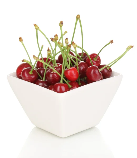 Вишневі ягоди ізольовані на білому — стокове фото