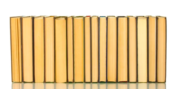 Куча книг изолированы на белом фоне — стоковое фото
