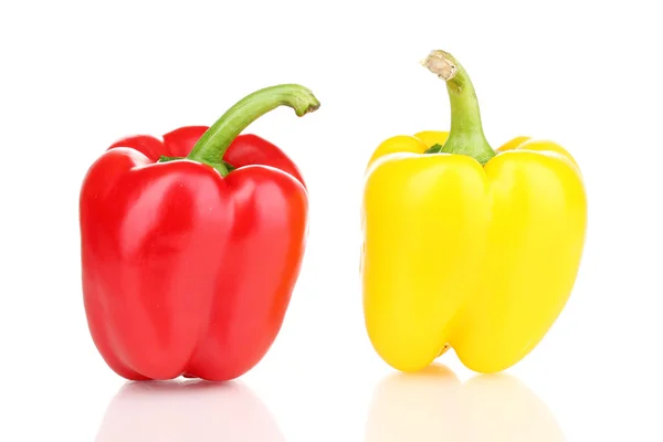 Chutné papriky izolovaných na bílém — Stock fotografie