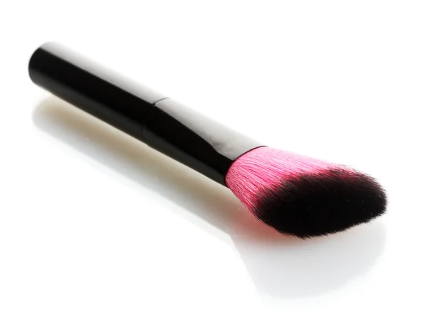 Рожевий пензлик для макіяжу ізольований на білому — стокове фото