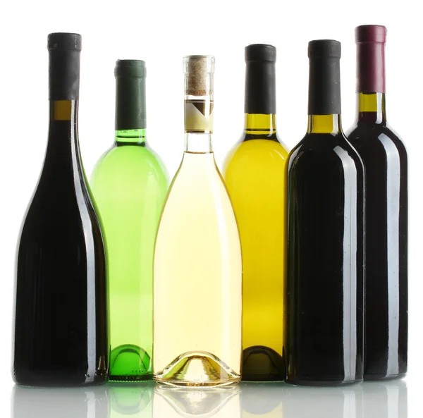 Пляшки вина ізольовані на білому — стокове фото