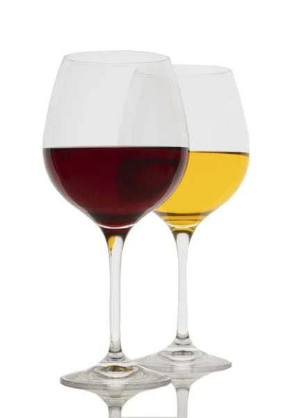 Két pohár bor elszigetelt fehér — Stock Fotó