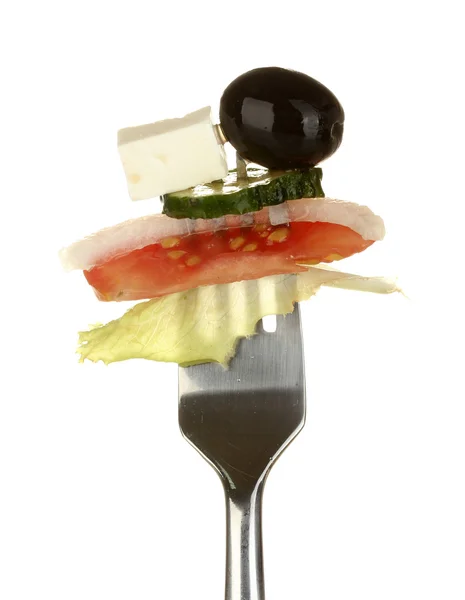Συστατικά για μια ελληνική σαλάτα για το πιρούνι σε λευκό φόντο κοντινό πλάνο — Φωτογραφία Αρχείου