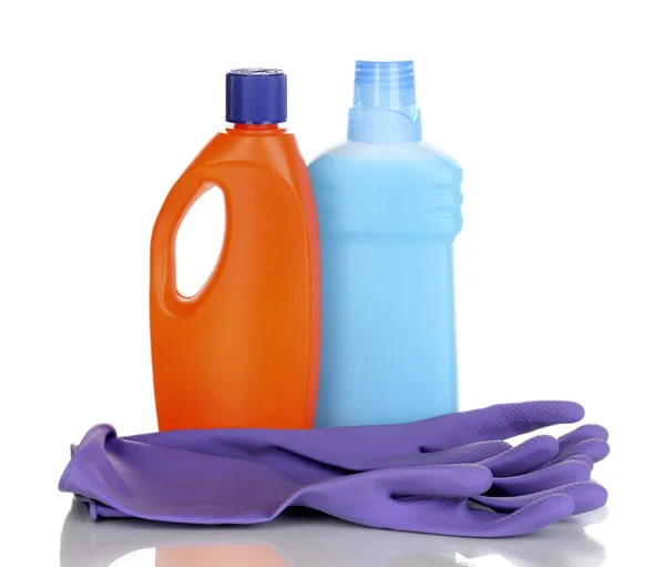 Wasmiddel en handschoenen geïsoleerd op wit — Stockfoto