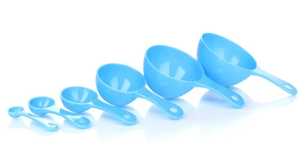 Cucharas de medición azules aisladas en blanco — Foto de Stock
