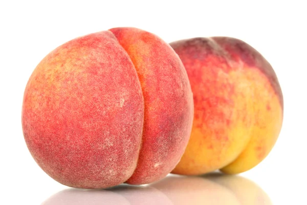 Ripe peaches isolated on white — Stock Photo, Image