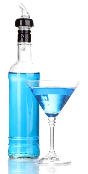 Coquetel azul saboroso isolado no branco — Fotografia de Stock