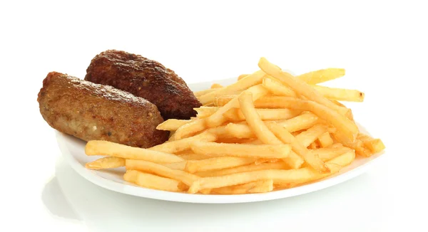 Batatas fritas com hambúrgueres no prato isolado em close-up branco — Fotografia de Stock