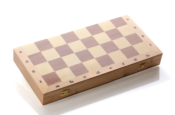 Tablero de ajedrez aislado en blanco — Stockfoto