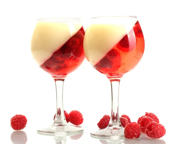 Fruit gelei met frambozen in glazen geïsoleerd op wit — Stockfoto