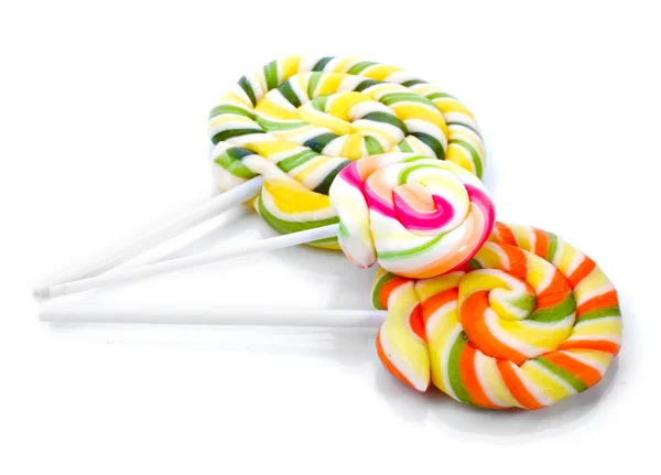 色彩艳丽的棒棒糖，在白色上隔离 — 图库照片
