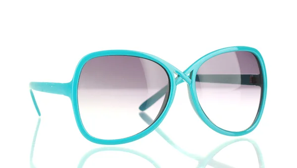 Beyaz izole mavi moda kadın güneş gözlüğü — Stok fotoğraf