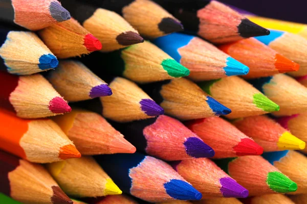 色の鉛筆のクローズ アップ — ストック写真