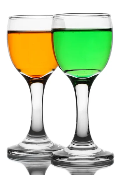 Alkoholholdige cocktailer isolert på hvit – stockfoto
