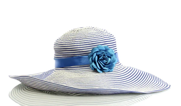 Bonito chapéu de mulher de verão isolado no fundo branco — Fotografia de Stock