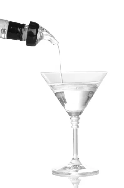 Gustoso cocktail trasparente isolato su bianco — Foto Stock