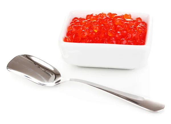 Caviar rojo en tazón blanco aislado sobre blanco —  Fotos de Stock