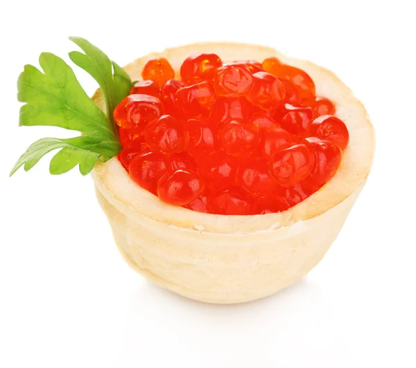 Röd kaviar i tartelett isolerad på vit — Stockfoto