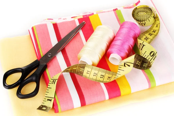 Acessórios de costura e close-up de tecido — Fotografia de Stock