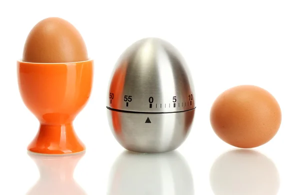 Χρονόμετρο αυγό και το αυγό σε πορτοκαλί στάση που απομονώνονται σε λευκό — Φωτογραφία Αρχείου