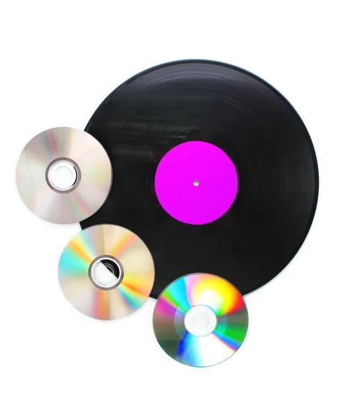 Gravação de vinil preto e discos de CD isolados em branco — Fotografia de Stock