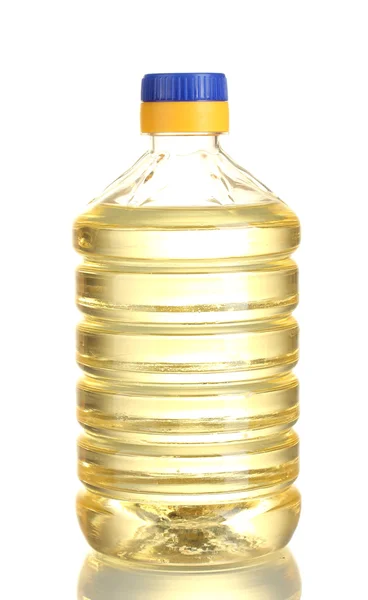 Óleo de girassol em uma garrafa de plástico isolada sobre fundo branco — Fotografia de Stock
