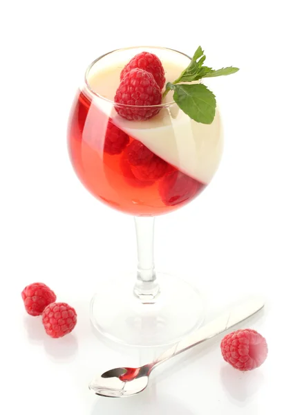 Geleia de frutas com framboesas em vidro isolado em branco — Fotografia de Stock