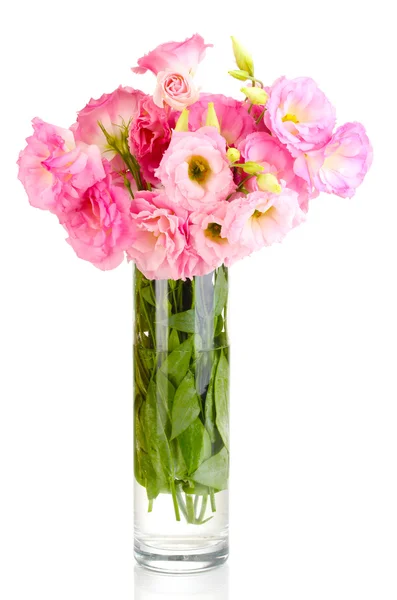 Strauß Eustoma-Blüten in der Vase, isoliert auf weiß — Stockfoto
