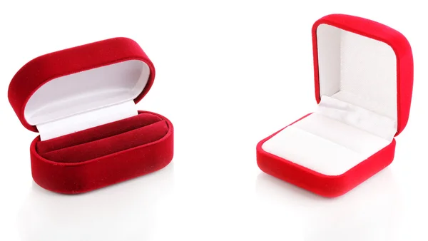 Rode sieraden dozen geïsoleerd op wit — Stockfoto