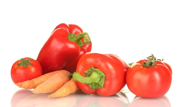 Czerwone warzywa na białym tle — Zdjęcie stockowe