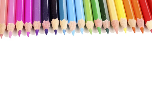 Χρώμα μολύβια απομονώνονται σε λευκό — Φωτογραφία Αρχείου