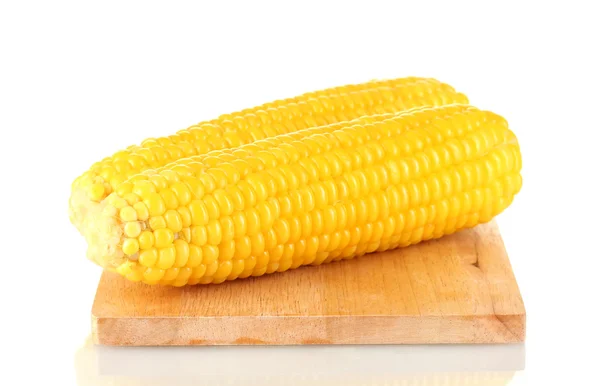 Варена кукурудза ізольована на білому — стокове фото