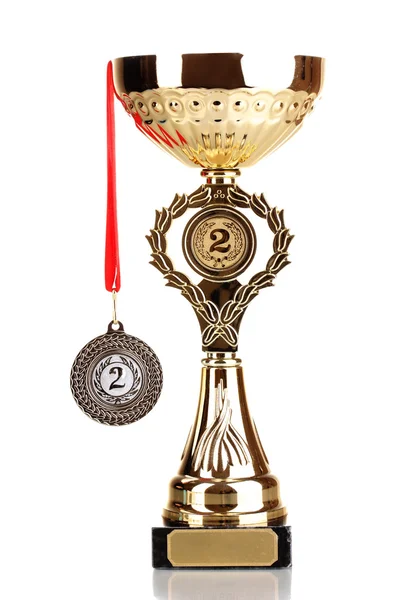 Coppa trofeo e medaglia isolata su bianco — Foto Stock