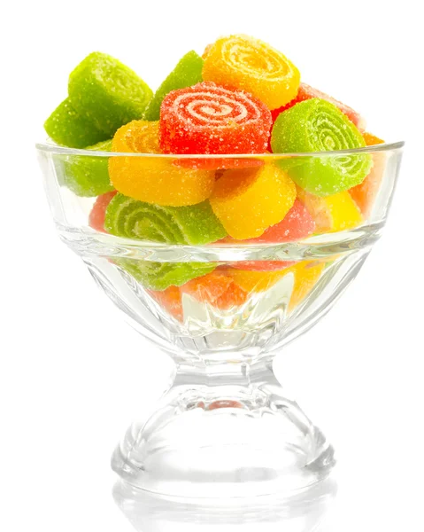 Bonbons gelée colorée dans un bol en verre isolé sur blanc — Photo