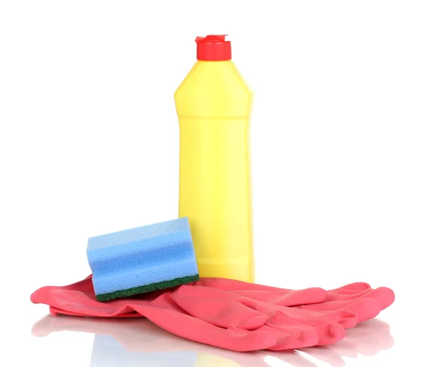 Líquido lavavajillas con guantes y esponja aislados en blanco —  Fotos de Stock