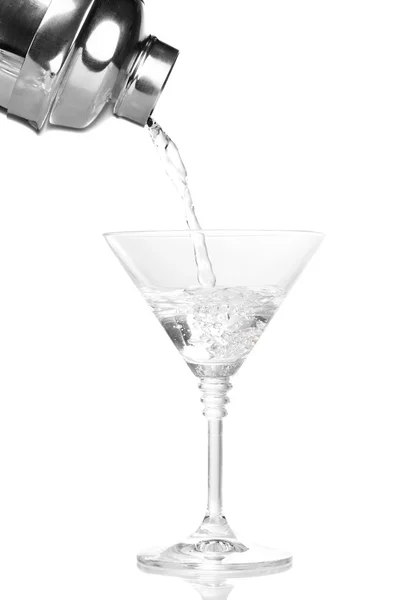 Вкусный прозрачный коктейль на белом — стоковое фото