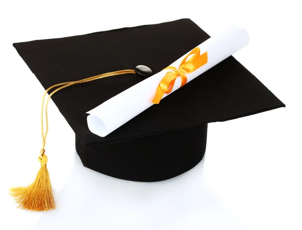 Sombrero de grado y diploma aislado en blanco — Foto de Stock