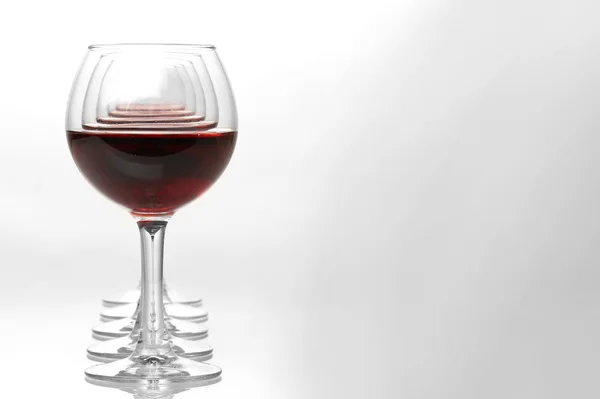 Occhiali da vino isolati su bianco — Foto Stock