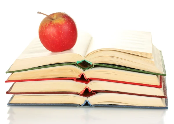 Stos książek otworzyć rezygnować Jabłko na białym tle — Zdjęcie stockowe