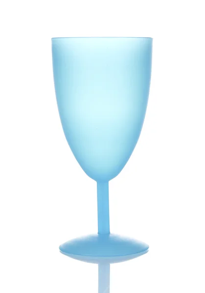 흰색 절연 밝은 플라스틱 잔 — 스톡 사진