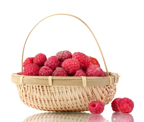 흰색 절연 바구니에 딸기 — 스톡 사진