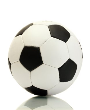 Futbol topu, üzerinde beyaz izole