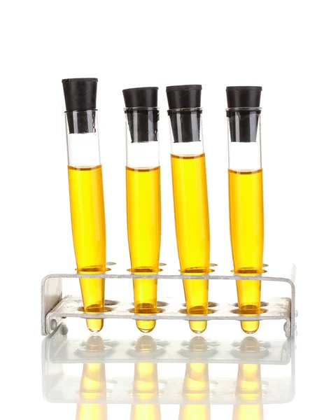 Provrör med gul vätska isolerad på vit — Stockfoto