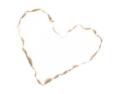 yanmış kalp şeklindeki kağıt üzerinde beyaz izole